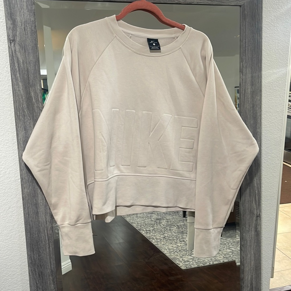 W NIKE TOP VERSA CREW NFS